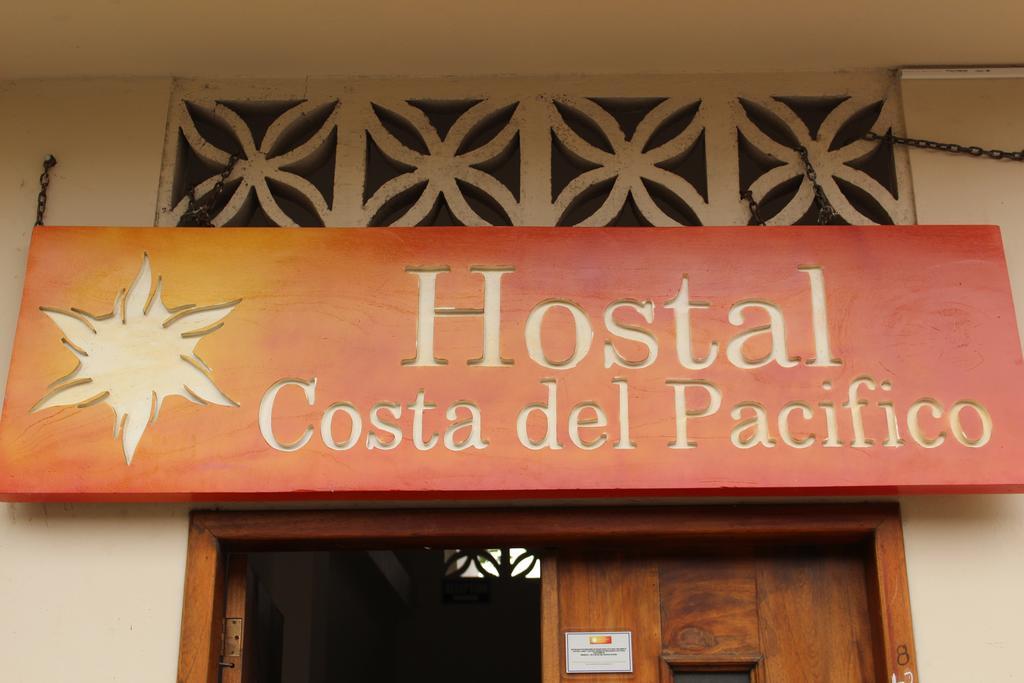 Hostal Costa Del Pacifico Hostel Puerto Ayora  Exterior photo